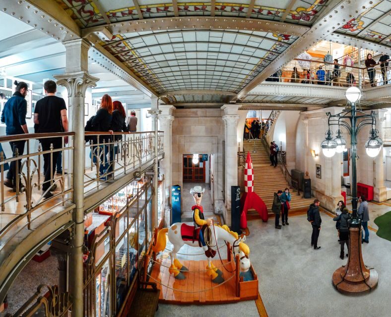 Brussels: 48 Museums, Atomium, and Discounts Card - Exchange points and timing: where you pick it up