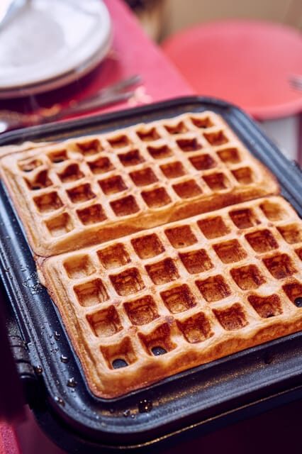 Brussels: Belgian Waffle Making Workshop with Beer Tasting - The 90-Minute Flow: Beer Tasting, Then Beer-Batter Waffles