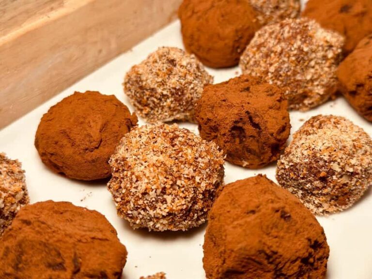 Brussels: Chocolate Truffle & Belgian Hot Chocolate Workshop - Your 90-minute truffle plan: what you actually do