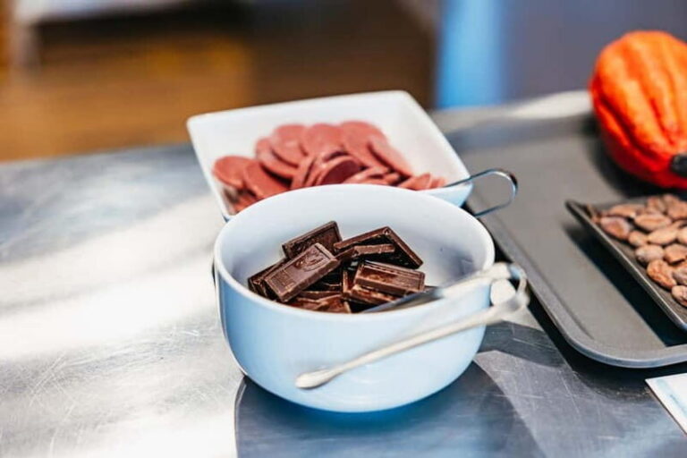 Brussels: Make Your Own Chocolates Workshop with Tastings - Champagne welcome and the aproned-up start