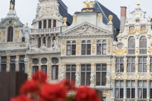 Brussels: Private Tour of the Upper and Lower City - Saint-Hubert Royal Galleries: Finish With a Glass-Roof Moment