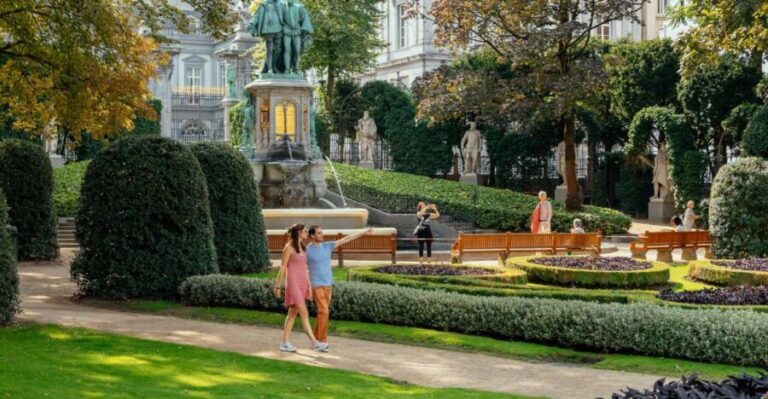 Brussels: Private Tour w/ Locals – Highlights & Hidden Gems - The 3-hour core loop: Grand Place and Royal Palace with context