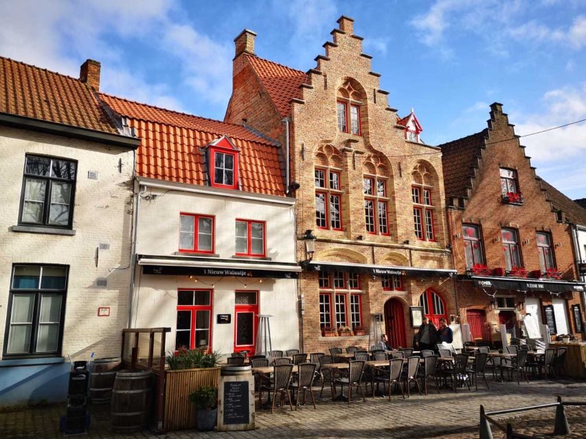 From Brussels: Bruges Day Trip with Boat Tour Option (ENG) - From Brussels to Bruges: the coach ride is part of the value