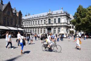 From Brussels: Bruges Private Tour - Your 3-Hour Walk: How the Route Keeps Its Focus