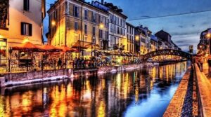 From Brussels: Day Trip to Amsterdam with Canal Boat Cruise - Brussels Pickup and the Coach Ride: Your Morning Routine Matters