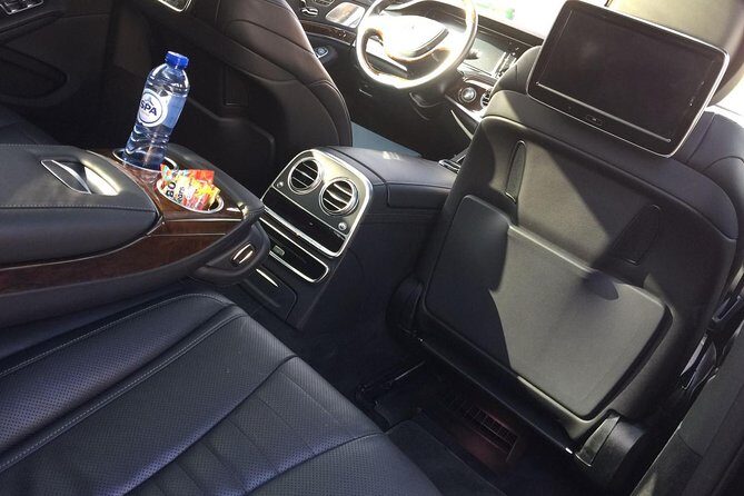 Private Arrival Transfer from Brussels Airport to Bruges with Business car - The 60-Minute Wait Time: Why It Works on Real Travel Days