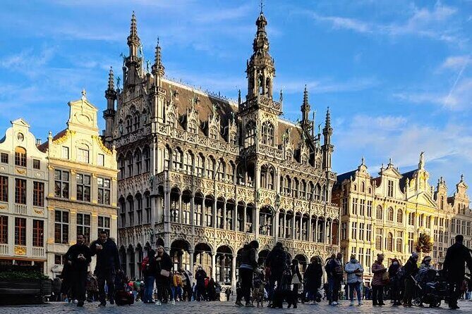 Tell Me About Brussels! | First Day Must-Do | Local Storytellers - Start at Grand Place, Finish at Mont des Arts